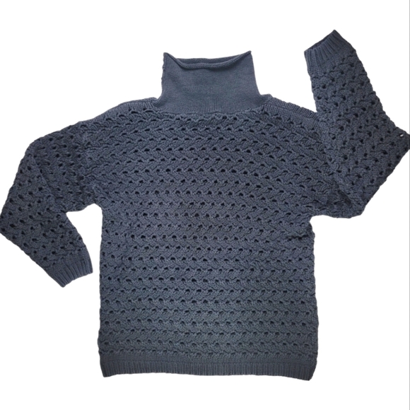 Neiman Marcus Oversized Mock Turtleneck Crochet Sweater/Tunic - Picture 3 of 10